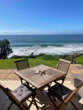 Modern and Stylish beach pad with Stunning Ocean View